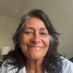 María Elena G.